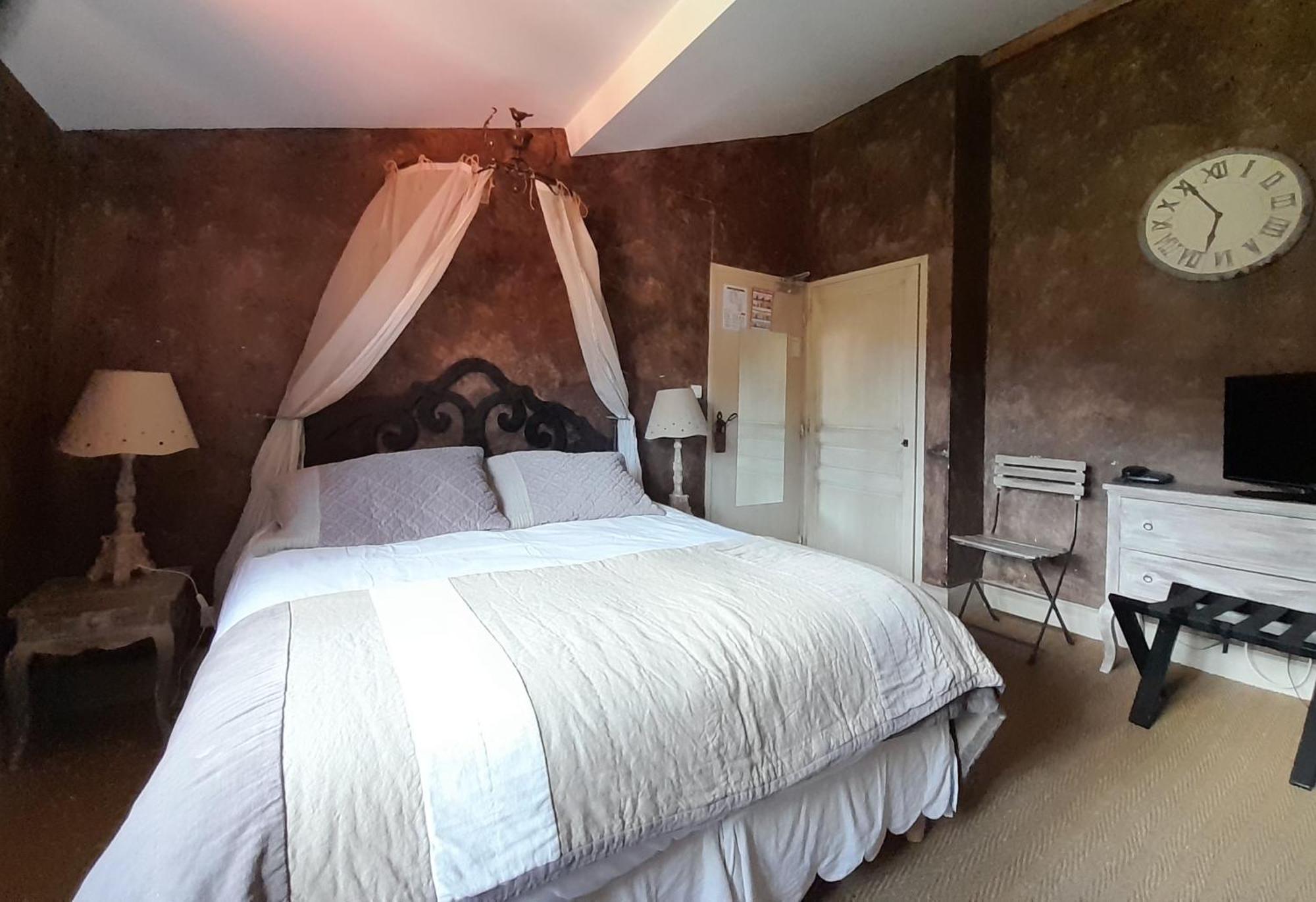 Les Jardins De La Tour Hotel Châtillon-sur-Chalaronne Eksteriør billede